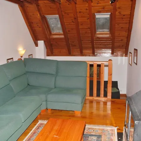 Casa Aranesa En Unha